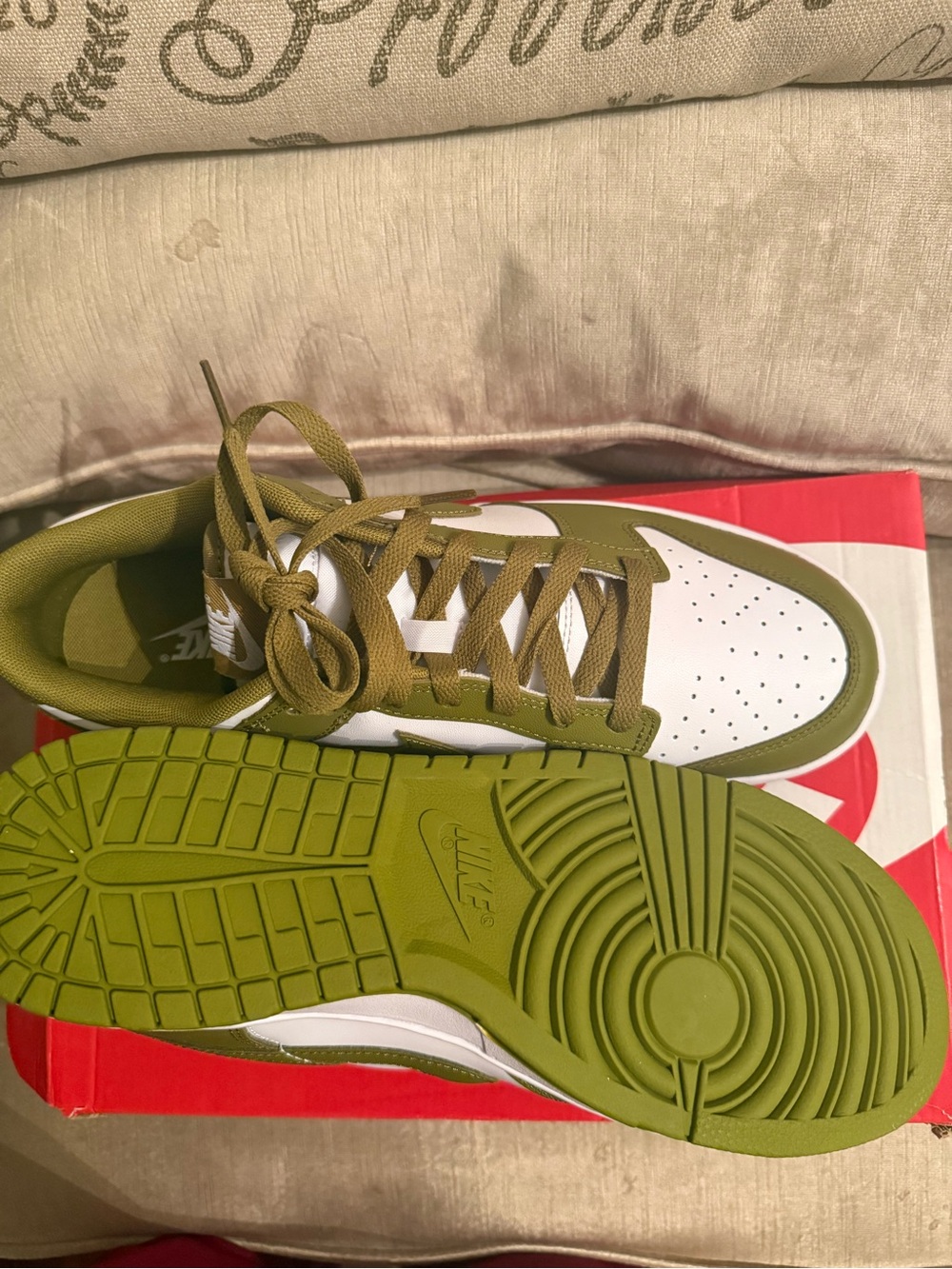 Nike DUNK LOW RETRO - Picture 2 of 9